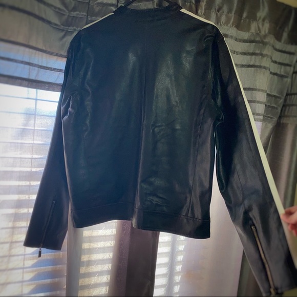 Men's Leather Jacket - Picture 2 of 6